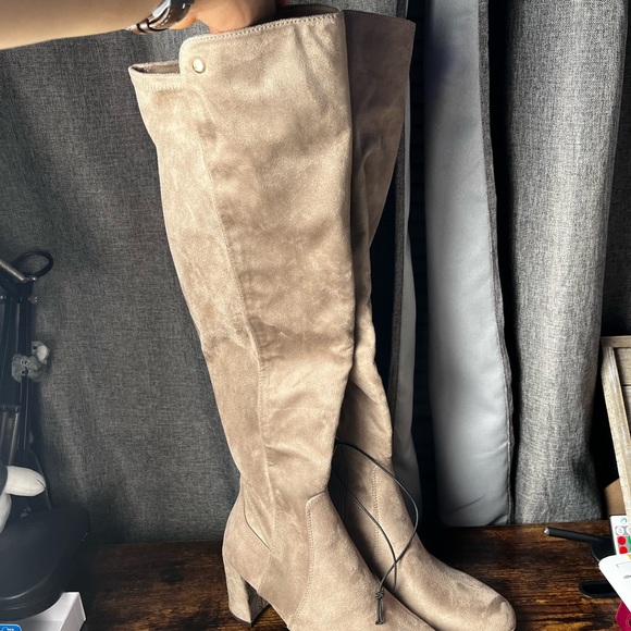 Liz Claiborne Womens Leyla Over the Knee Boots Block Heel Zip 8M and 9.5M - Picture 11 of 12